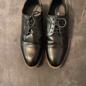 Stacy Adams Black Oxfords with Polished Leather and Cap Toe
